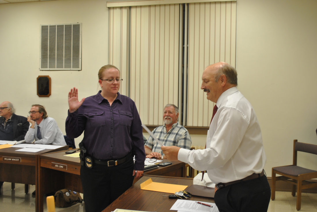 Smith sworn in as LH City Police Chief News, Sports, Jobs The Express